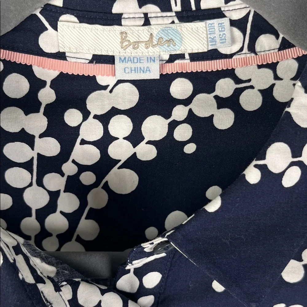Boden Navy Button-Up Shirt with White Dot Vine Pattern - Picture 5 of 14